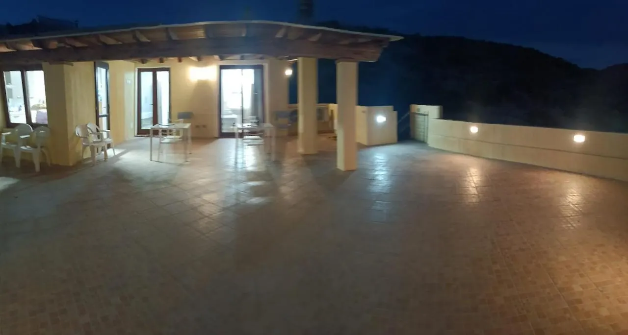 Bed & Breakfast L'Attico Villasimius