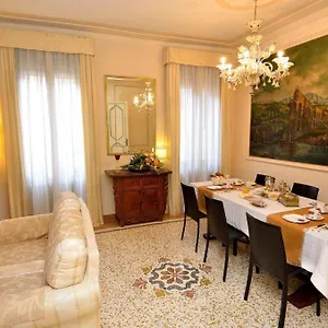Ca Del Modena Only Bed & Breakfast Venice